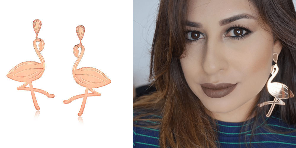 imagem de mulher usando brincos de flamingo