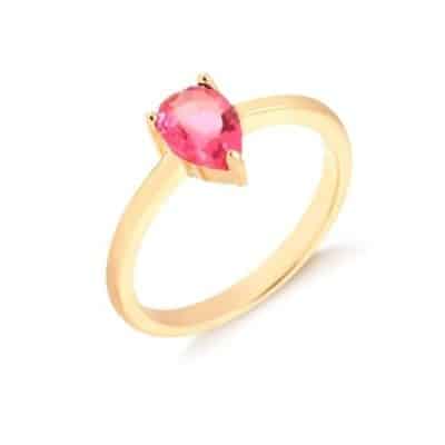 anel dourado com pedra rosa