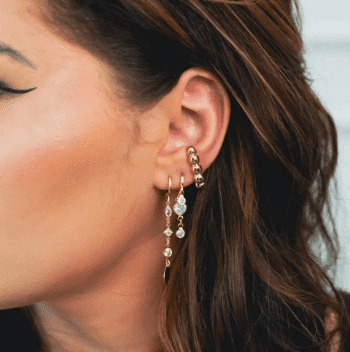 Mix de brincos para segundo furo com ear cuff dourado