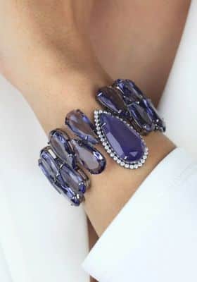 bracelete com pedras em formato de gota